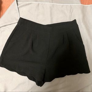 Scallop Shorts